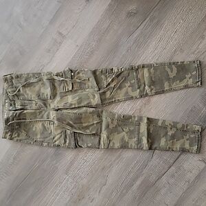 American Eagle Next Level Stretch Super High Rise Jegging Crop size 0 Regular